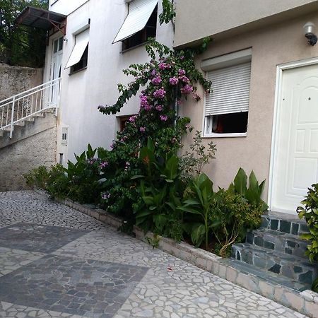 Apartment Beautiful Holiday موستار المظهر الخارجي الصورة